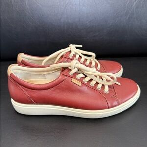 Ecco women’s sz 6 leather shoes